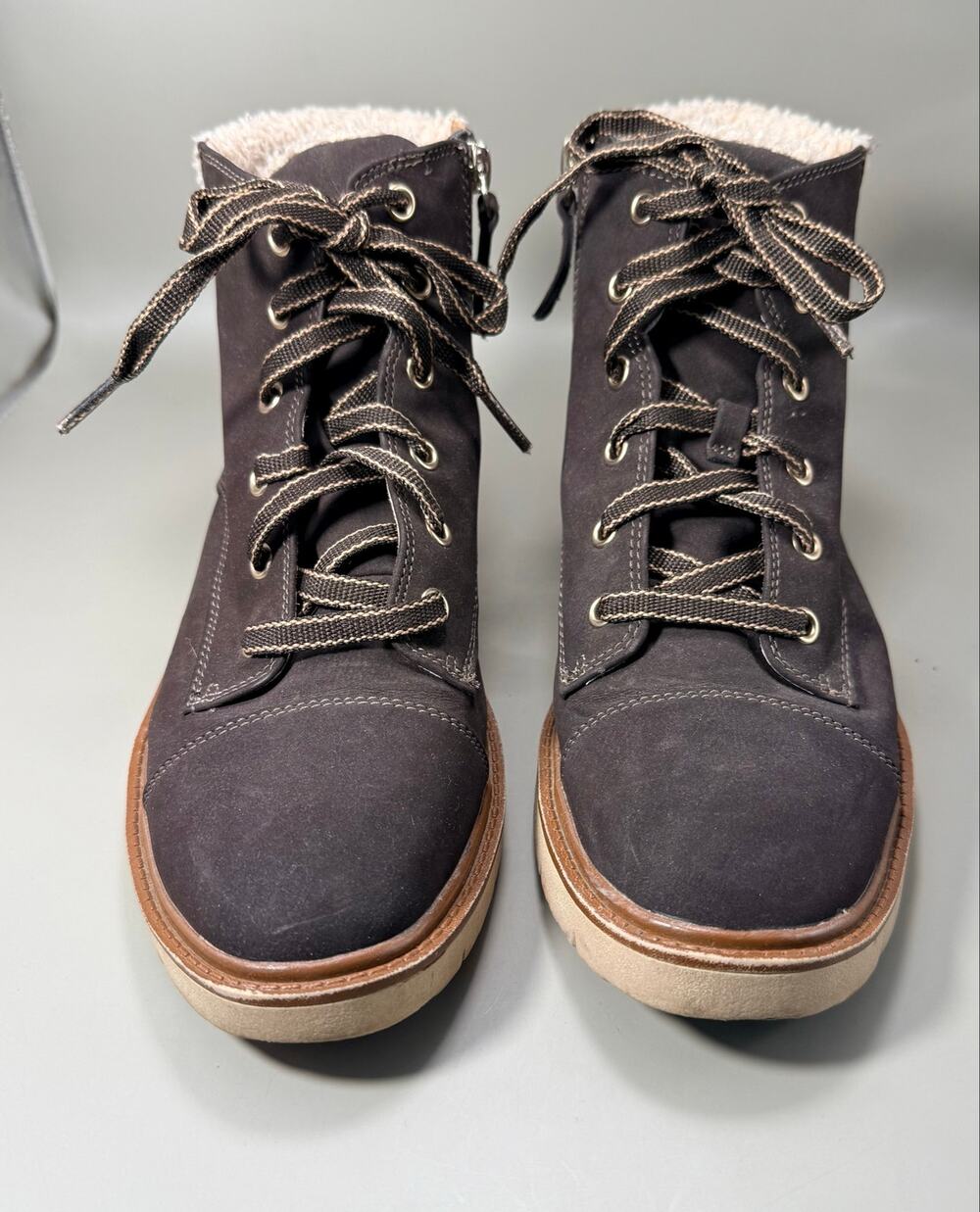 Dr. Scholl's Women's Brown Lessmore Hiking Boot. Size 8.5 Medium. NWOT